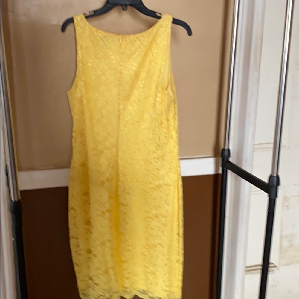 Lovely yellow lace sleeveless dress